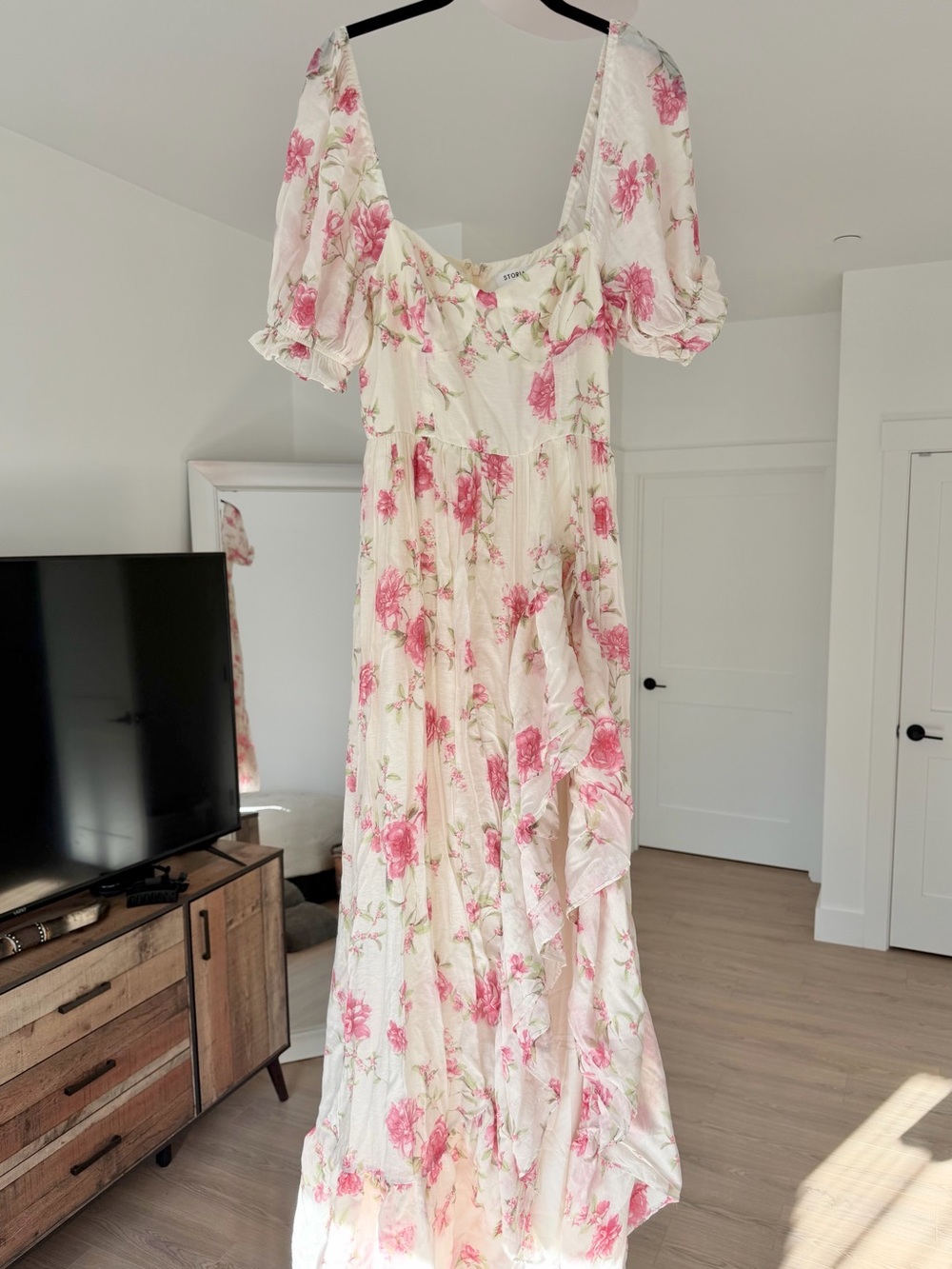 Storia Cream Maxi Dress with Pink Floral Print